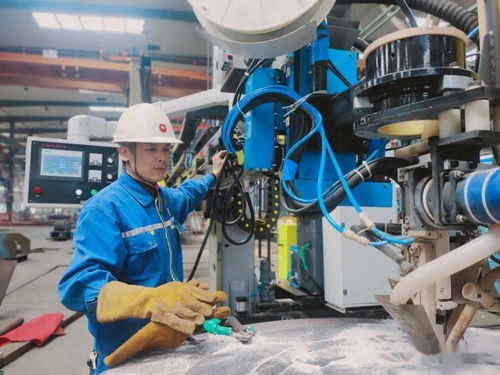 潜水设备制造厂戮力同心创佳绩